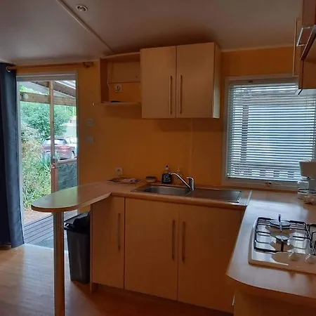 D005 Mobil home avec terrasse dans un camping 3 étoiles Apartamento