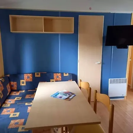 D005 Mobil home avec terrasse dans un camping 3 étoiles Apartamento